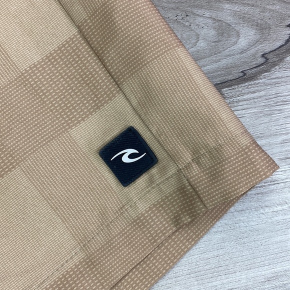 RIP CURL - DECLASSIFIED HYBIRD SHORTS - Picture 5 of 10